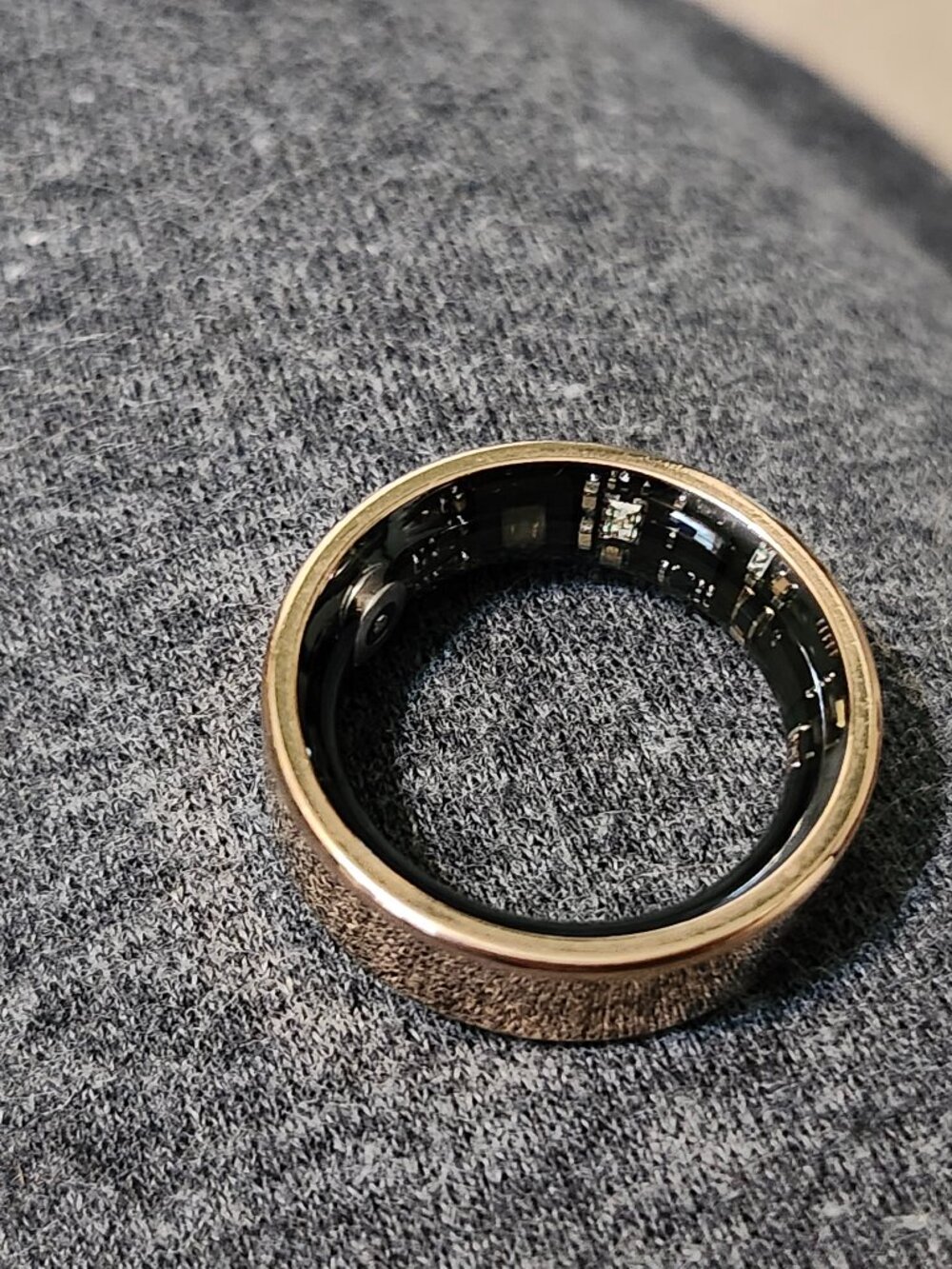 Halo Smart Ring Size 8 Women New in Box + Angelica Dainty Rings Accessories Case